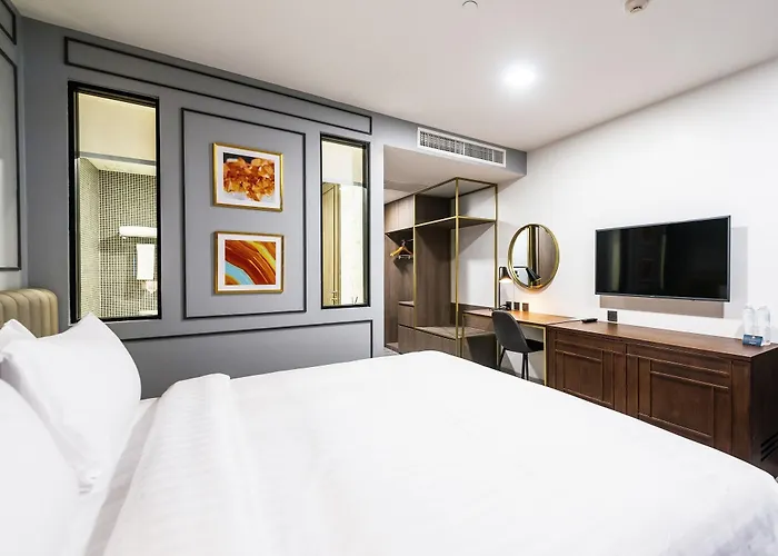 Hotel Maven Stylish