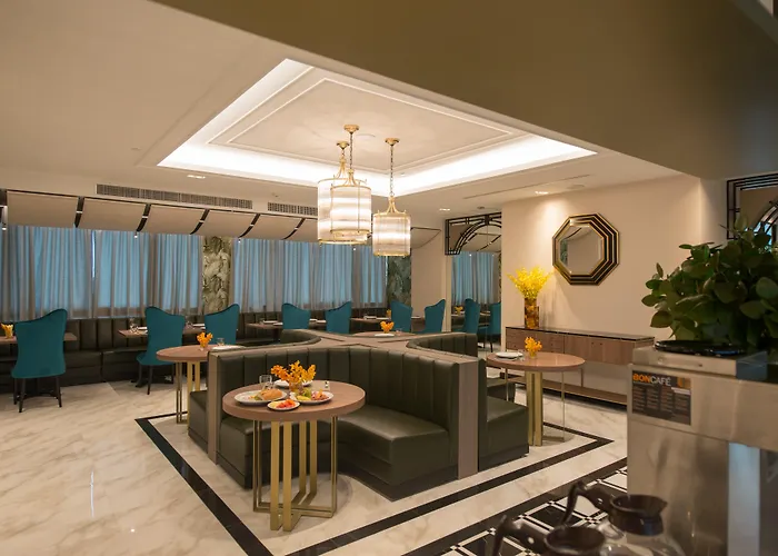 Maven Stylish Hotel