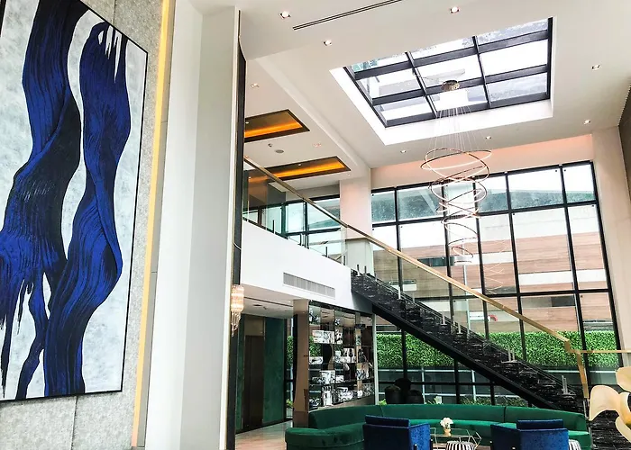 Maven Stylish Hotel