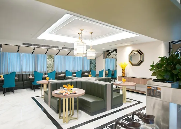 Maven Stylish Hotel 4*